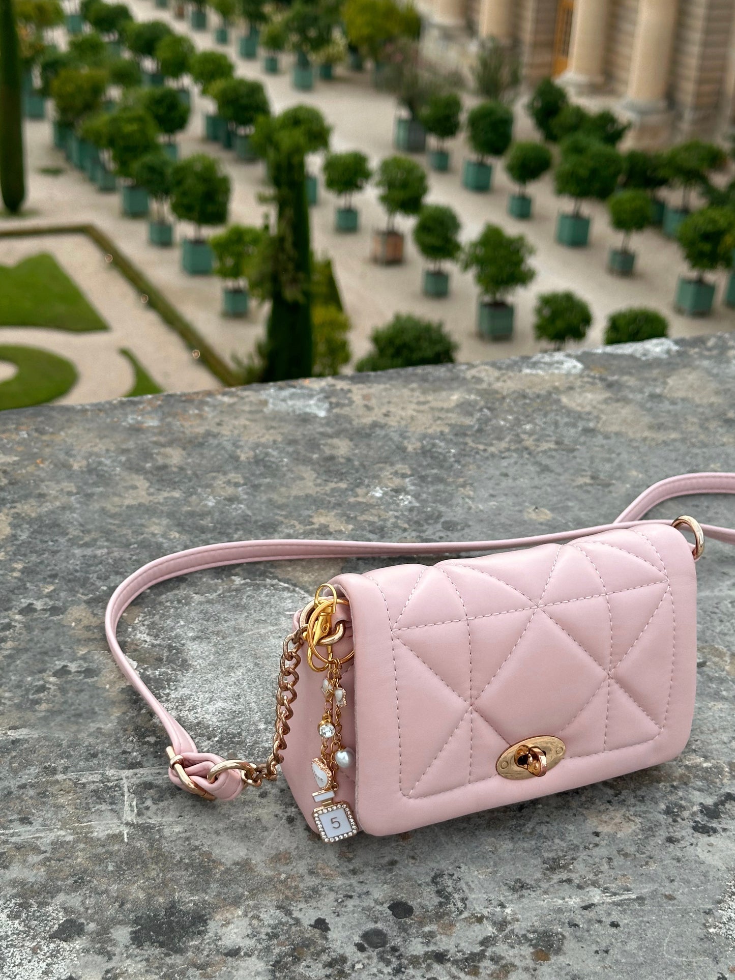 Antoinette Keychain/Bagcharm
